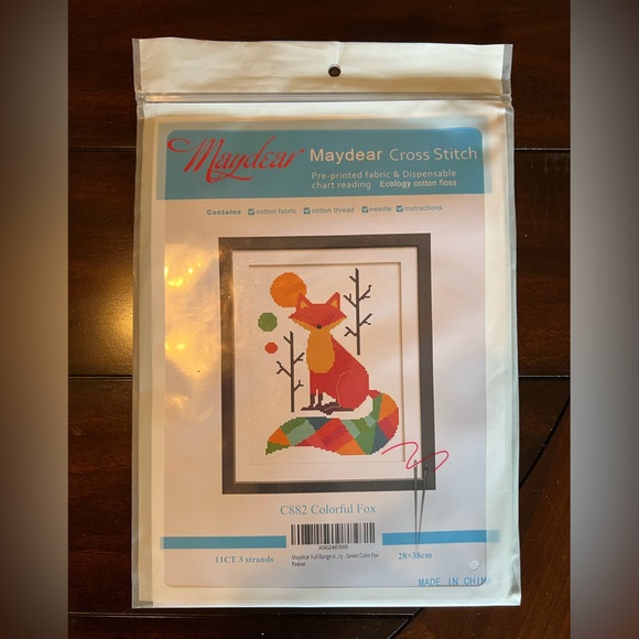 7 Color Fox Stamped Cross Stitch Kit - Picture 4 of 5